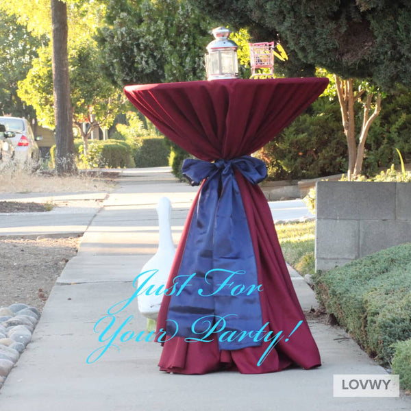 LOVWY Polyester 2.5 / 2 FT Burgundy Cocktail Tablecloth + Red Sash